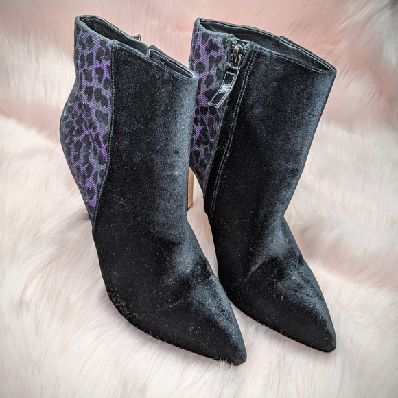 Nine West Shoes - Nine West Velvet Animal Print / Black Heels